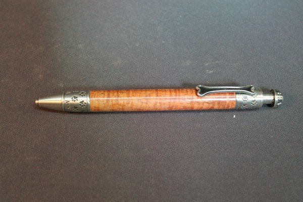 Druckkugelschreiber Dog aus Redwood Maserholz