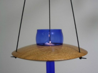 Hängeleuchter/Vase aus Mahagoni mit blauem Glaseinsatz a