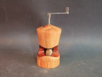 Muskatmühle aus Apfel mit Cocobolo