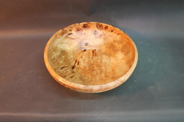 Schale aus Maserpappel, D=28cm, H=8,5cm