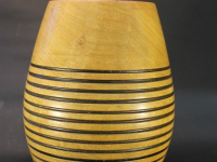 Vase aus Birne mit Glaseinsatz c